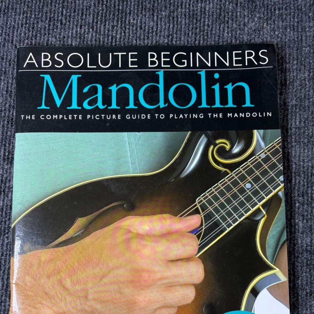 Absolute Beginners Mandolin Book with CD 9780825635083 Hal Leonard Wise Pub